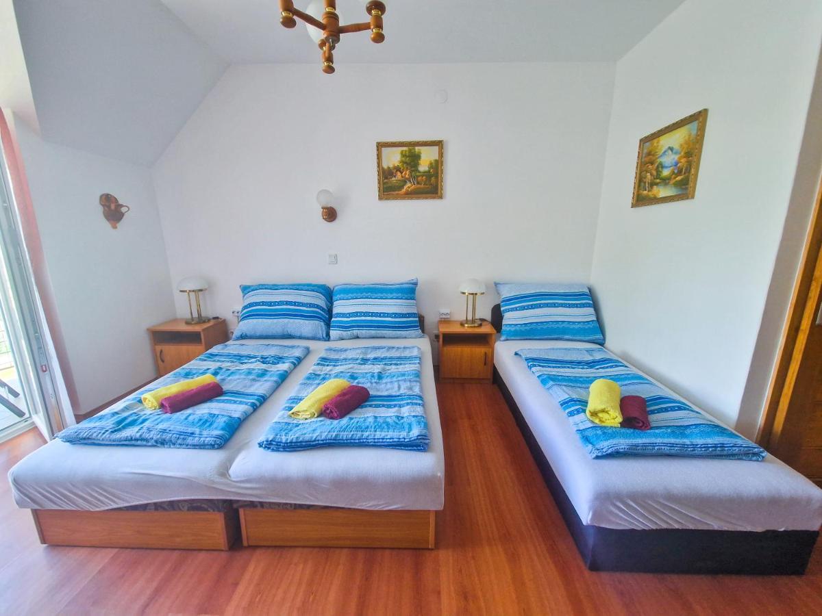 Weinberger Vendeghaz Hotel Zamárdi Exterior foto