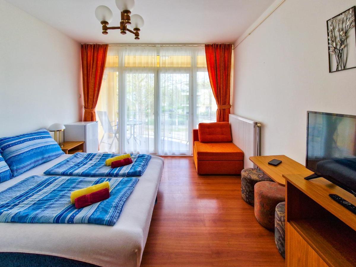 Weinberger Vendeghaz Hotel Zamárdi Exterior foto